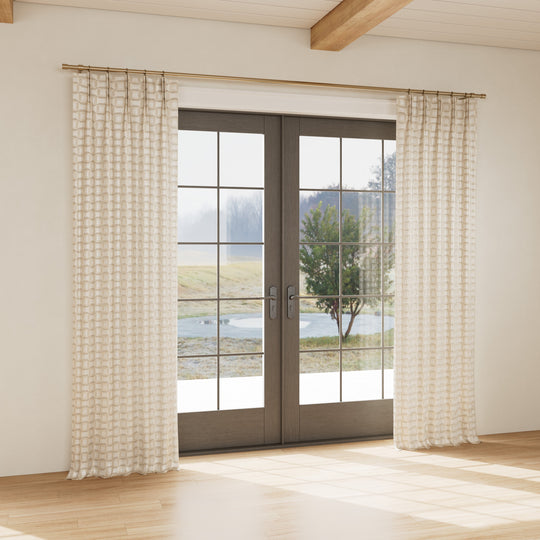 Custom curtain in Collonade