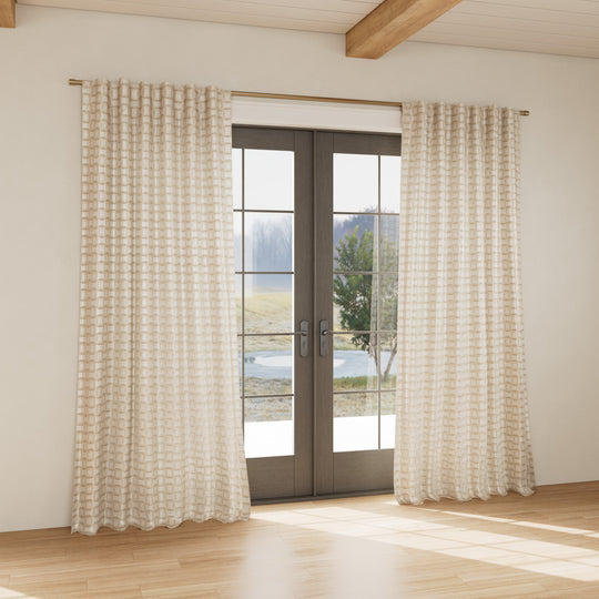 Custom curtain in Collonade