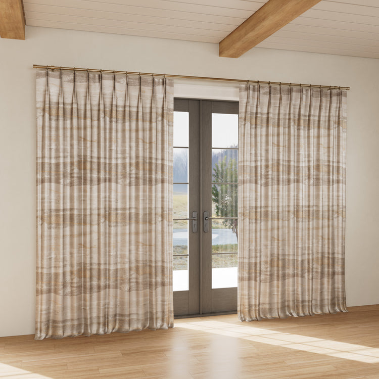 Custom curtain in Horizon Gold/Silver