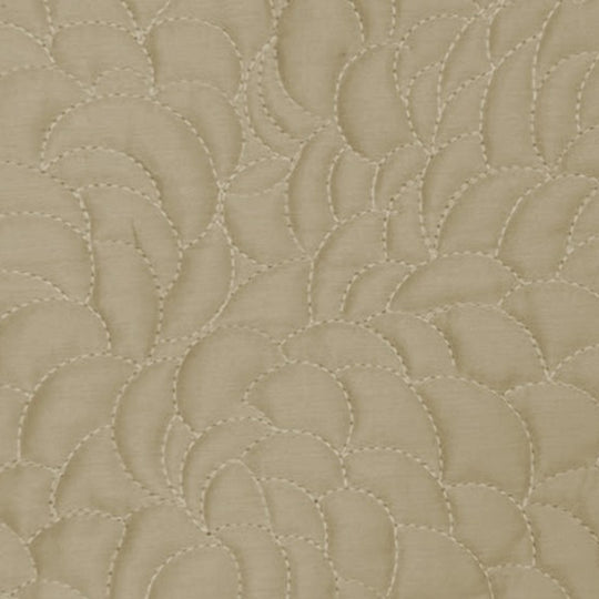 Swatch of the Shells Coverlet Set in Sand from the Judith Leiber Couture by Ann Gish collection, showing the scalloped quilted pattern and texture. - YSETCOSHK-SAN YSETCOSHQ-SAN