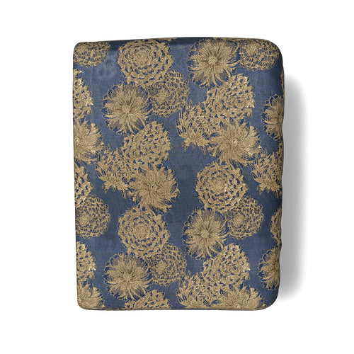 Chrysanthemum Throw